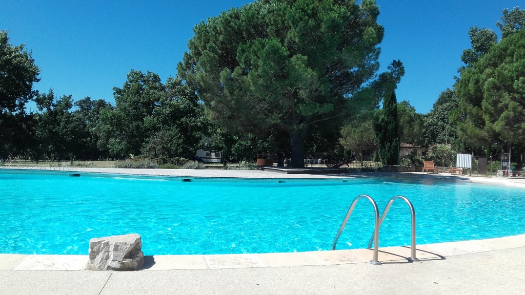 La piscine du Domaine de Briange